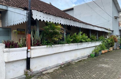 Klojen House | Kos Putri Pak HERU
