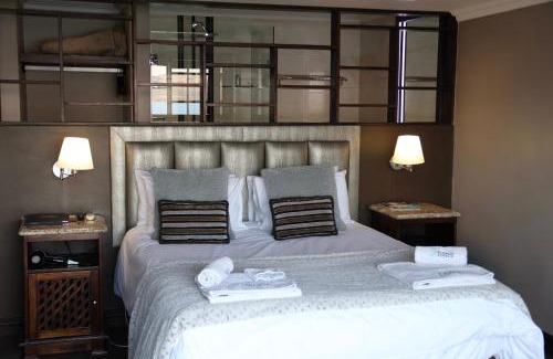 Kosmos House | Kosmos Lodge