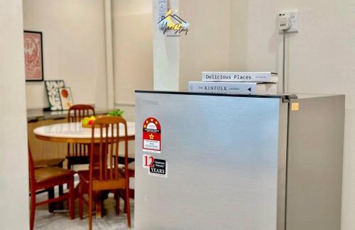 Taman Kota Laksamana House | Kota10pax PoolTable Karaoke