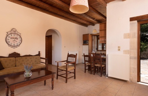 Mylopotamos Villa | Koules Estate-Anemone, with Pool & BBQ, an Agricultural barn for Nature lovers