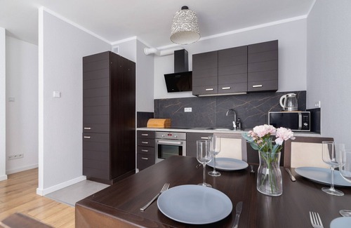 Wola Duchacka Apartment | Kraków Apartment Białoruska by Renters