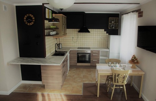 Boleslawiec Apartment | "Kraniec Świata" Unique Design Great Comfort Secured Parking Peace and Quiet
