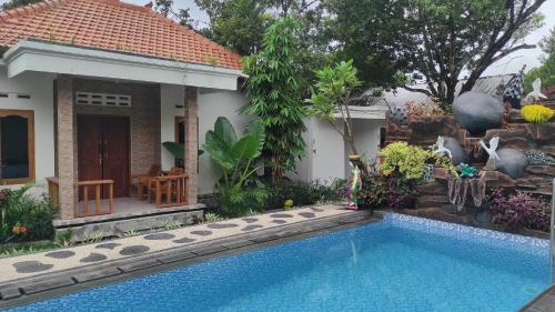 Sekotong Barat House | Kristal Garden