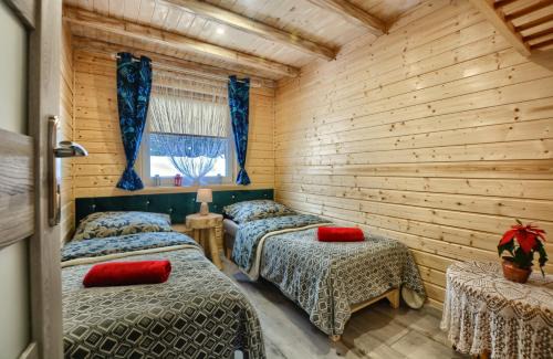 Baligrod House | Księżycowe Domki w Bieszczadach