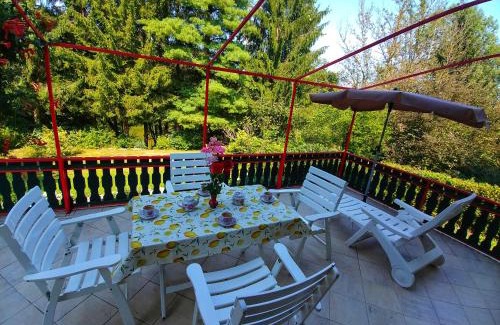 Netretic House | Kuća za odmor "Livadica"