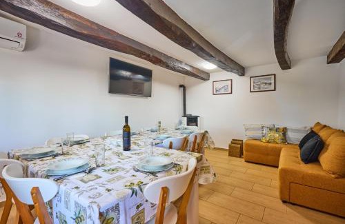 Klake Ski Chalet | Kuća za odmor s bazenom TeriHy
