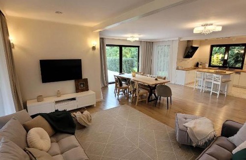 Karniewek Villa | Kubusiowe Siedlisko - Rezerwat przyrody Stawinoga