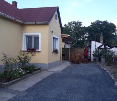 Badacsonytordemic Apartment | Kuckó Apartman