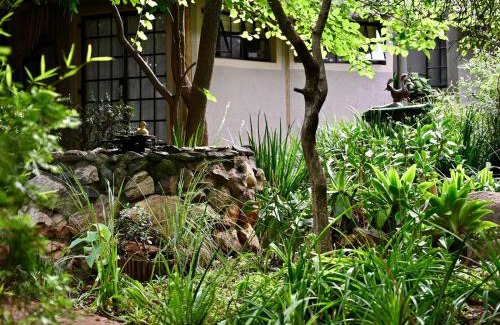 Linden Bed & Breakfast | Kulanga Cottages