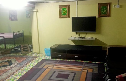 Slim River House | Kurnia Homestay