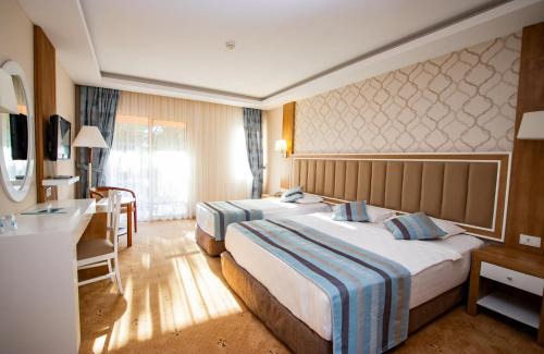 Bayrakldede Resort | Kustur Club Holiday Village - All Inclusive