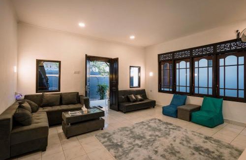 Downtown Kuta Villa | Kuta Beach House