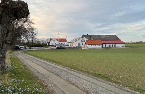 Lilla Beddinge House | Kvarnviks Gård Close to Sea & Charming Country Stay