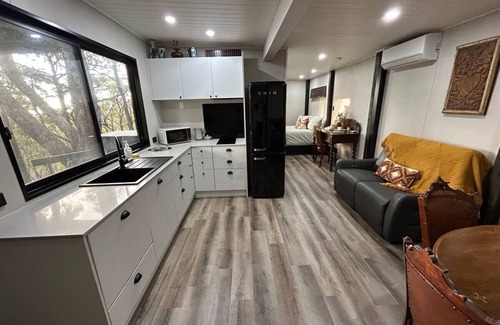 Crafers West House | KW Treehouse: Adelaide Hills Escape