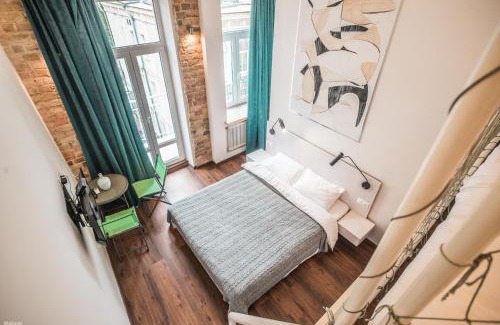 Afanasivsʹkyy Yar Apartment | Kyiv Art Apartments near Golden Gate