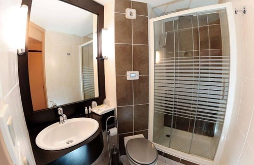 Evreux Hotel | Kyriad Evreux - Netreville