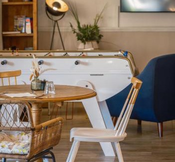 Bron Hotel | Kyriad Lyon Est - Bron Eurexpo Le Cottage