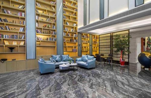 Pingqiao District Hotel | Kyriad Marvelous Hotel Henan Xinyang Pingqiao Plaza
