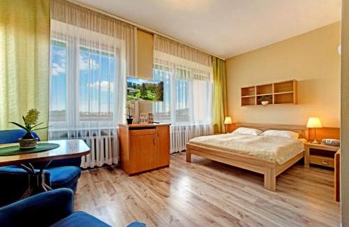 Iwonicz-Zdroj Hotel | KZZG w Polsce, Górnicze Sanatorium Związkowe "GÓRNIK"