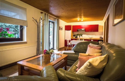 Friedrichswalde Apartment | Ländliche Ferienwohnung in Seenähe
