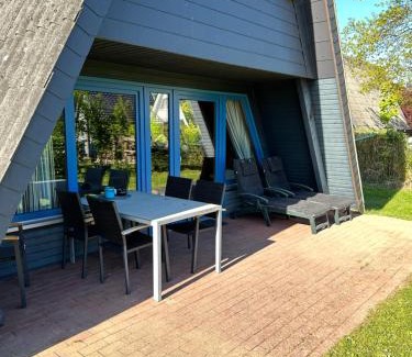 Damp House | Lütt Hus - Zeltdachhaus in Strandnähe