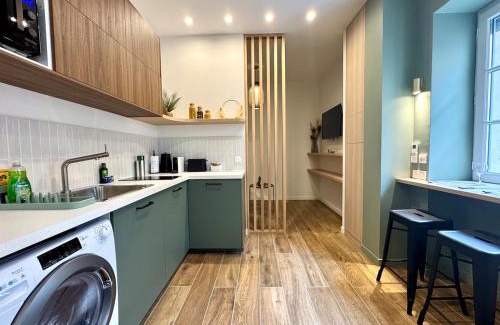Voltaire - Saint Amour Apartment | L'Écrin de Duguesclin Comfort & Charm in Lyon 3rd arrondissement