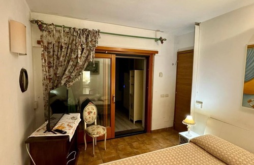 Quartiere XX Ardeatino Hotel | L'affittacamere nel parco "Appia Antica"