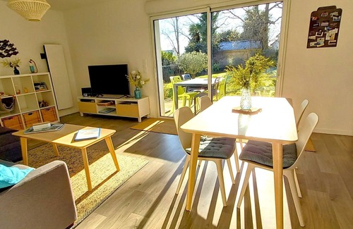 Sarzeau Apartment | L'Aigue Marine * near beach with large garden