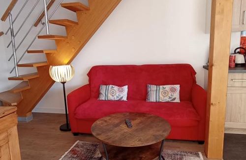 Saint-Maurice-en-Riviere House | L'Albizia Gîte Climatisé St Maurice