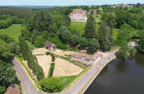Magny House | L'Ancien Moulin du Château de Marrault - Gîte de groupe