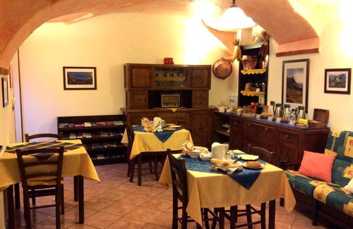 Caprie Bed & Breakfast | L'Antico Borgo Rooms Rental