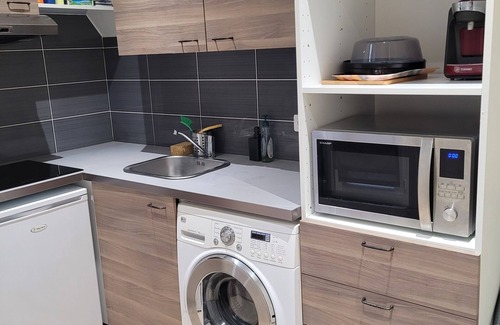 Republique–Point-du-Jour Apartment | L'appartement Idéal 4 Voyageurs