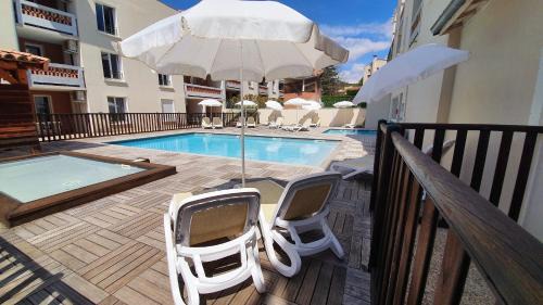 Greoux-les-Bains Apartment | L'Arbousier - Piscine & climatisation