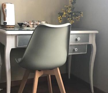 Lanrigan Apartment | L Arche Belle chambre privée après escapades au Mt st Michel et à St Malo