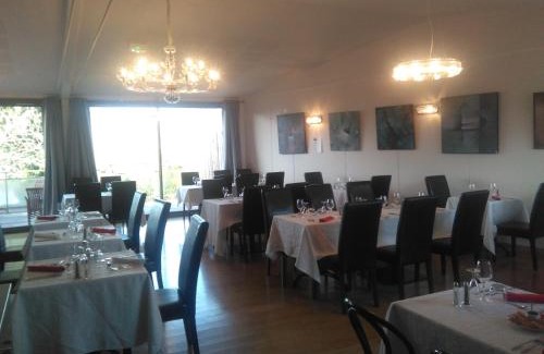 Teissieres-les-Boulies Hotel | L'Auberge de Teissières