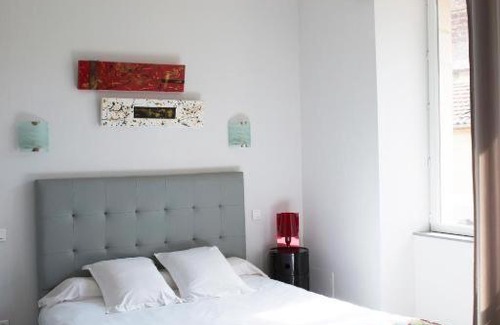 Sorde-lAbbaye Bed & Breakfast | L'auberge de l'abbaye