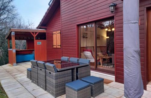 Lachapelle-Auzac House | L'Auzacoise, chalet tout confort pour un séjour inoubliable