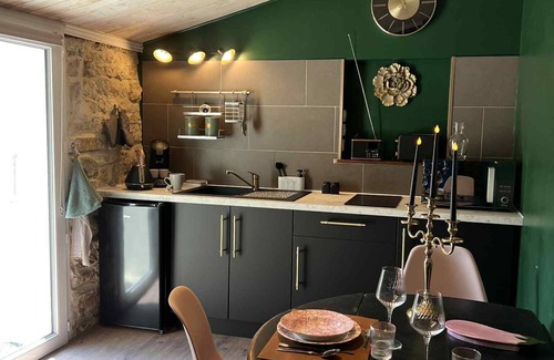 Chambon House | L'Echappée bulles, romantic gîte with private SPA, love and relaxation