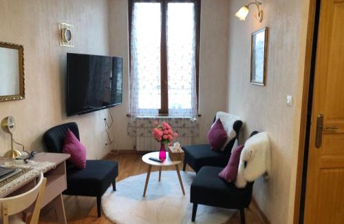 Saint-Nicolas-des-Motets Bed & Breakfast | L'Eclipse