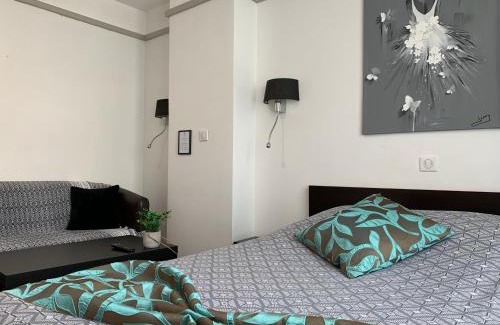 Beaurepaire Hotel | L'EMBLEME - BOUTIQUE HOTEL
