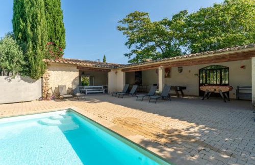 Camaret-sur-Aigues Villa | L'ensemble du gîte de Tante Berthe