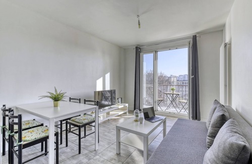 Bobigny Apartment | L'Envolée Urbaine - avec parking privé proche Paris