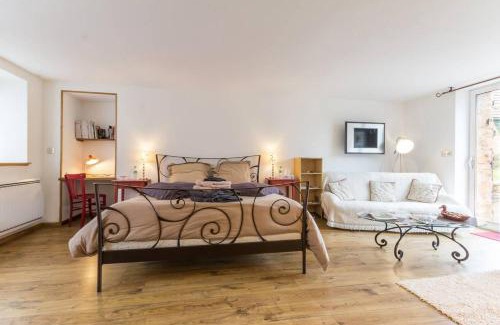 Mhere Bed & Breakfast | L'Escale du Banquet