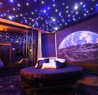 Laon Apartment | L Escapade Love Room