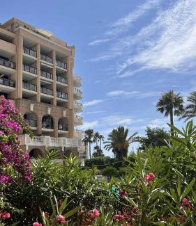 Cannes La Bocca Apartment | L'Estérel