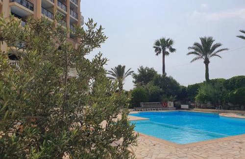 Cannes La Bocca Apartment | L'Estérel