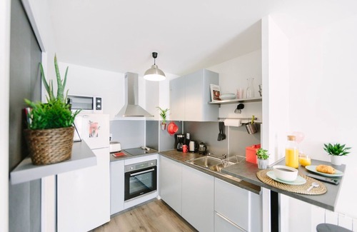 Madeleine-Champ de Mars Apartment | L'Idéal- Cité des Congrès Nantes