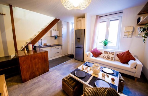 Saint-Andre-lez-Lille Apartment | L'illois - 2 beds - Free Parking - Vieux Lille - Wifi - Netflix