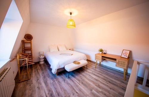 Saint-Andre-lez-Lille Apartment | L'illois - 2 beds - Free Parking - Vieux Lille - Wifi - Netflix