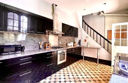 Auxerre House | L'imparfait - Maison 5 chambres - Home République